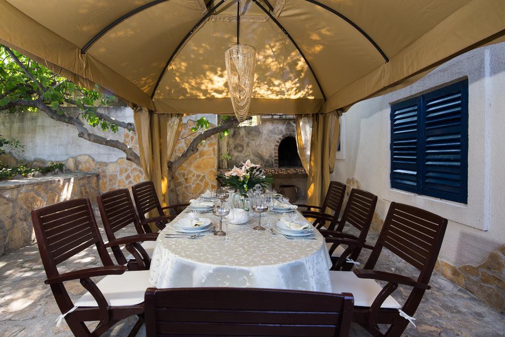 Villa Em Τρογκίρ Εξωτερικό φωτογραφία