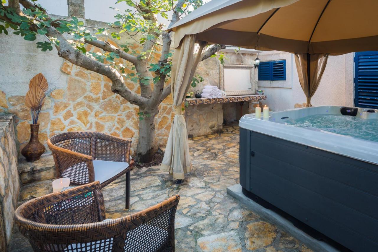 Villa Em Τρογκίρ Εξωτερικό φωτογραφία