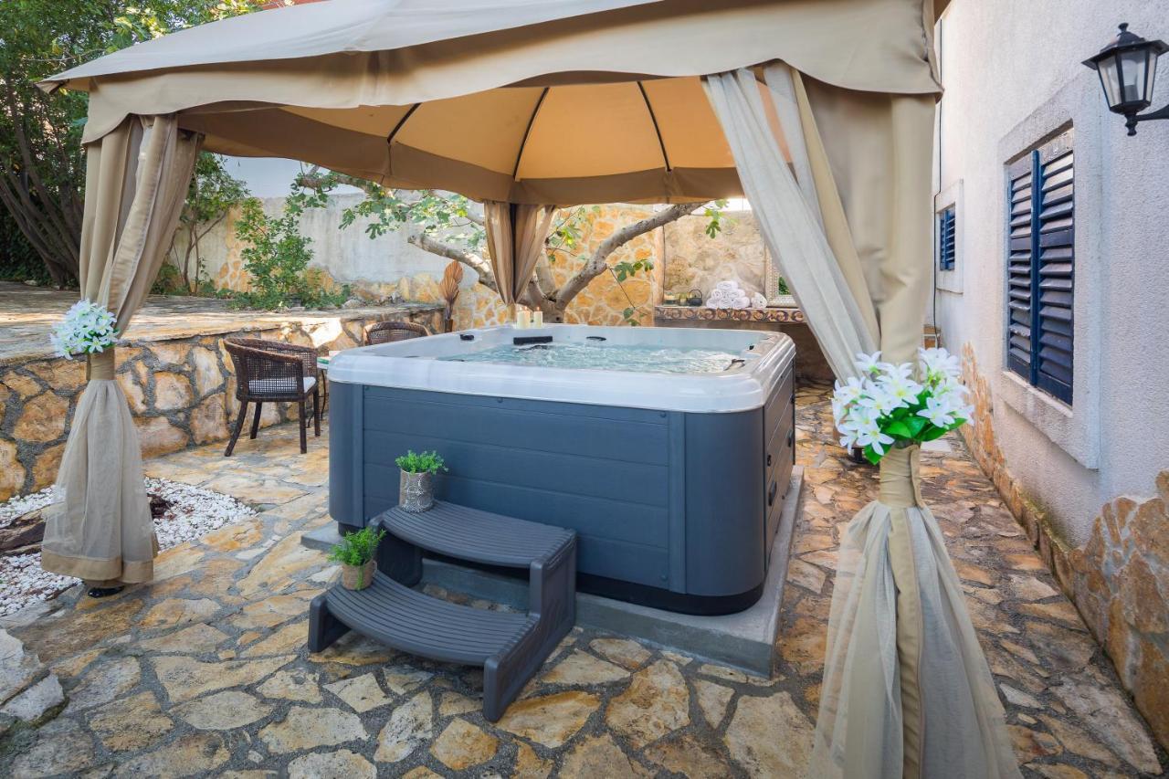 Villa Em Τρογκίρ Εξωτερικό φωτογραφία